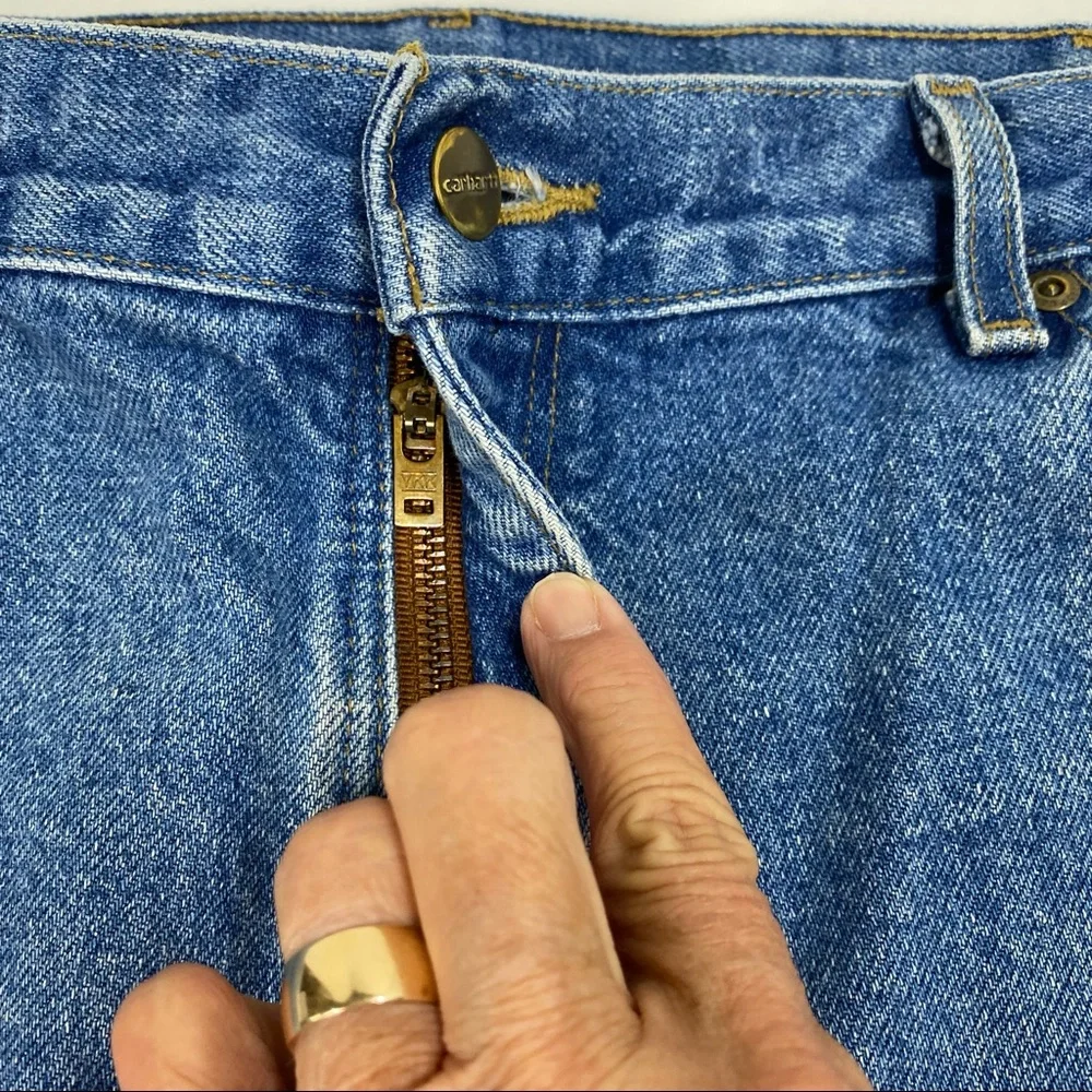 Carhartt Relaxed Fit Denim Blue Jeans size 40X32 Great Work Casual 5 Pockets